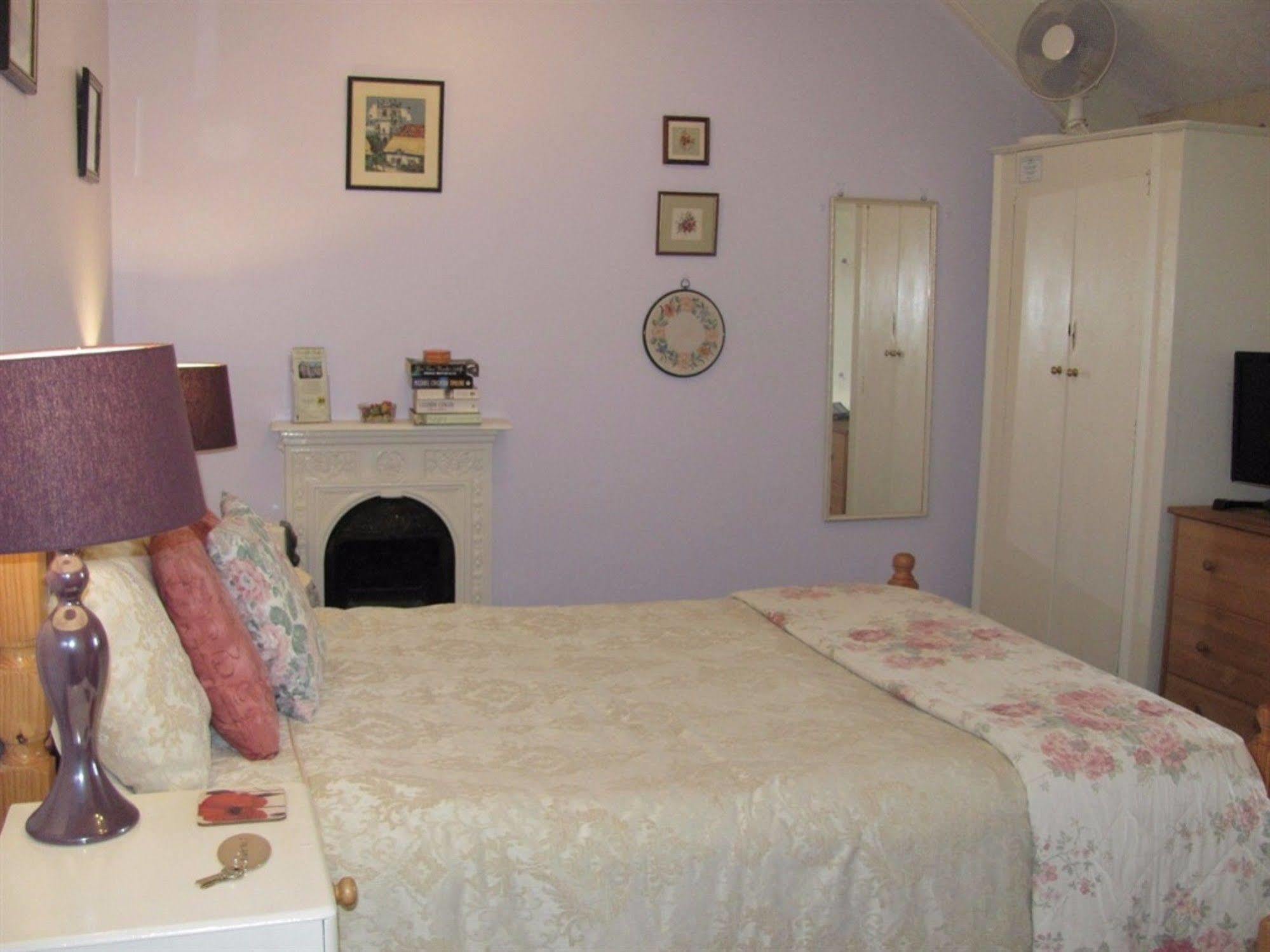 Penrose Bed & Breakfast Lostwithiel Esterno foto