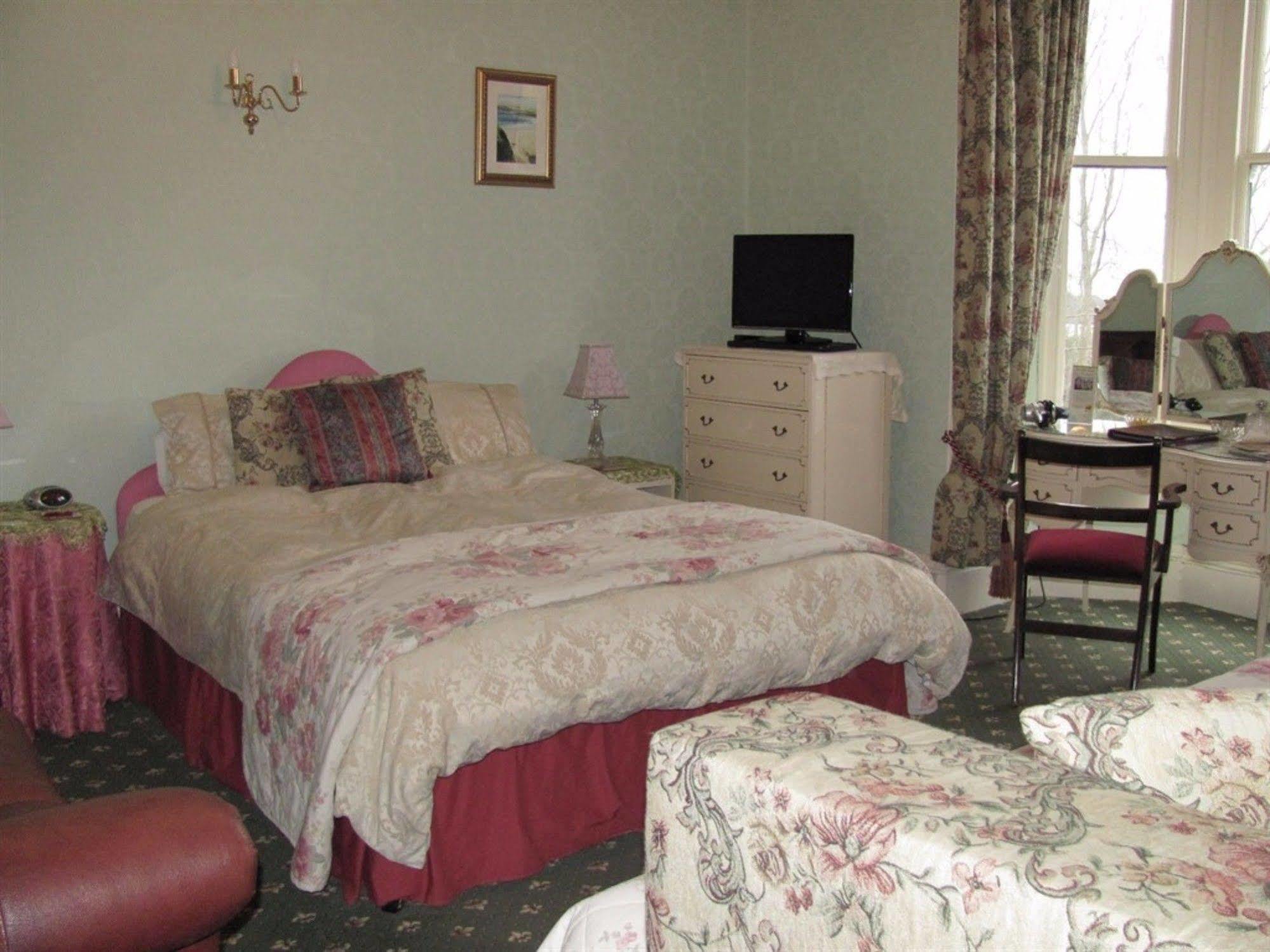 Penrose Bed & Breakfast Lostwithiel Esterno foto